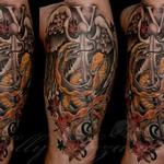 Tattoos - Vet snakes thigh spread - 115547